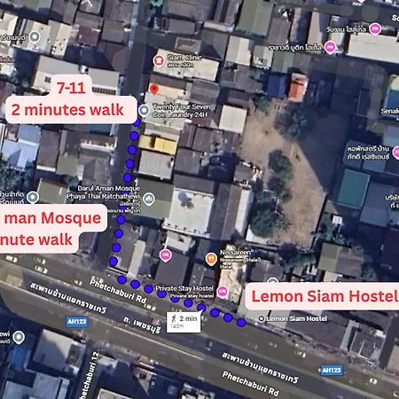 Lemon Siam Hostel Free Breakfast-3